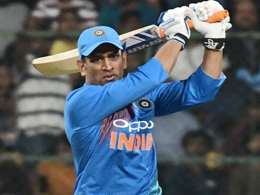 dhoni-became-fourth-indian-to-complete-13000-runs-in-list-a-cricket