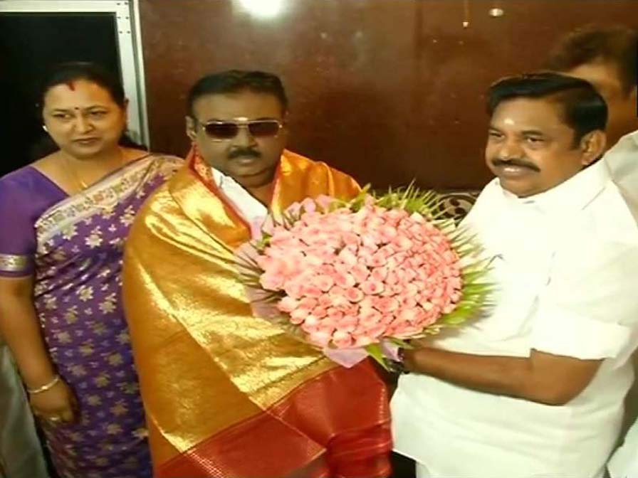 Edappadi Palanisamy met Vijayakanth